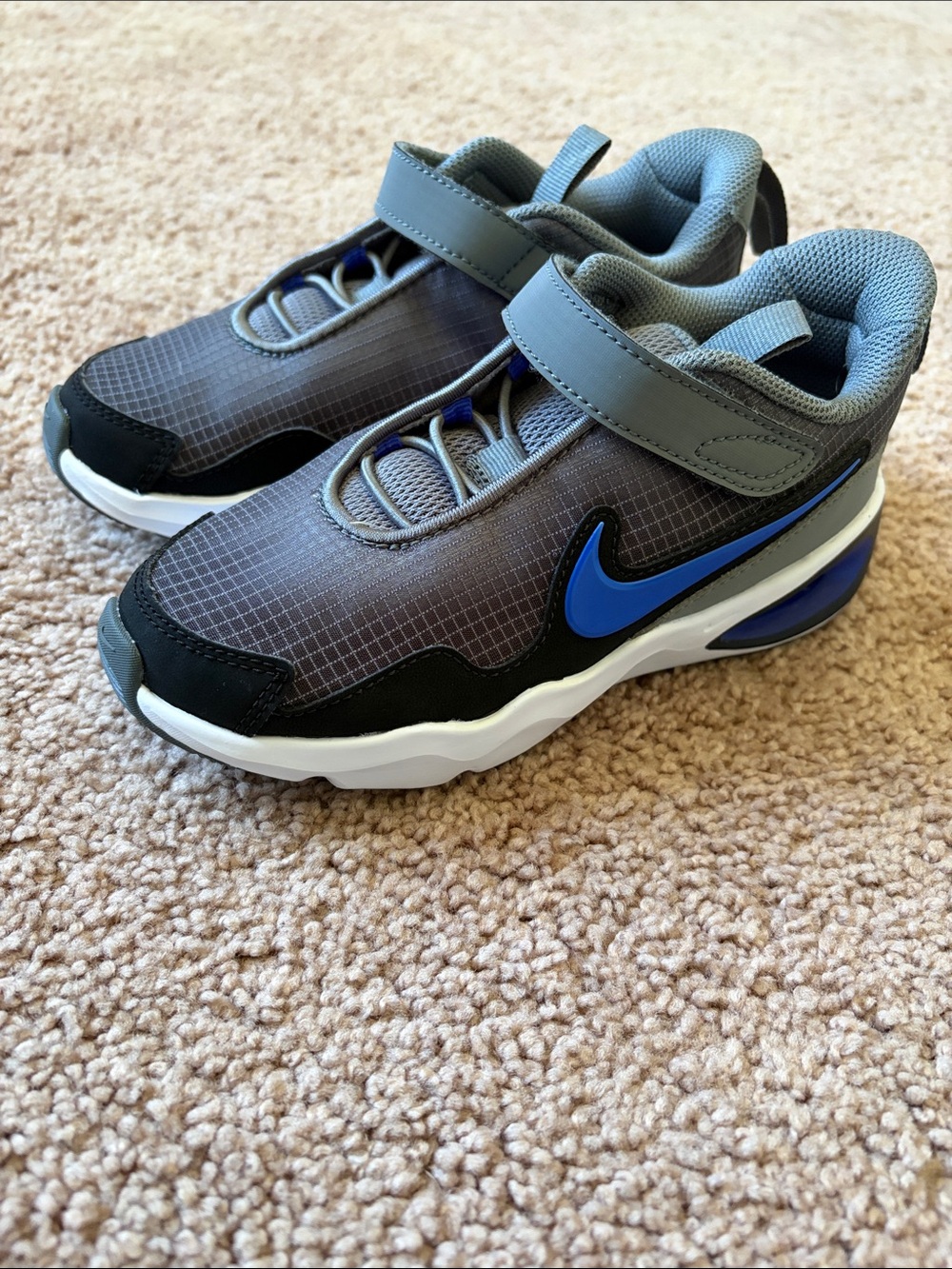 Nike Air Max Nova Little Kids' Shoes (Smoke Grey/Black/White/Racer Blue)